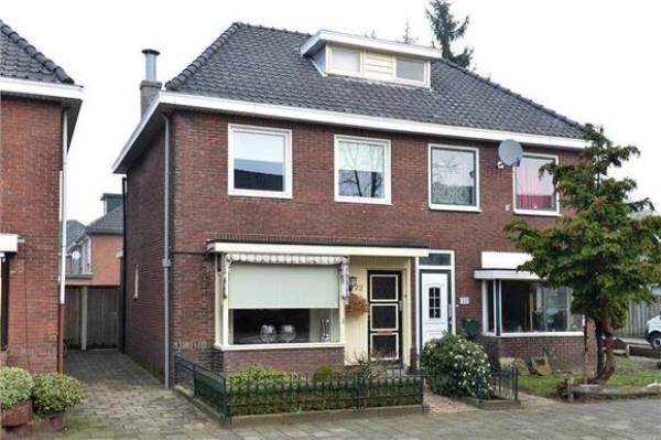 Elferinksweg 70-72 hoek Lindestraat.jpg