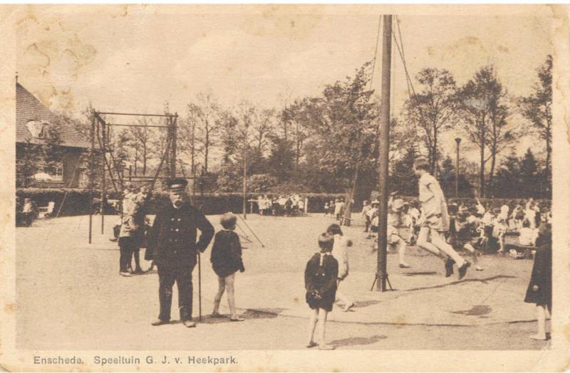 G.J. van Heekpark speeltuin.jpg
