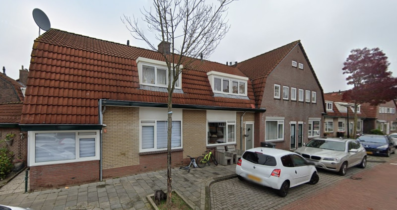 Elshofstraat 39-41-43 hoek Ringovenstraat woningen bouwjaar 1928 foto 2022.jpg