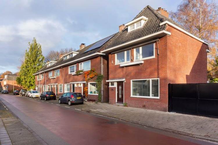 Emmastraat 222 rechts vrijstaande woning bouwjaar 1937.jpg