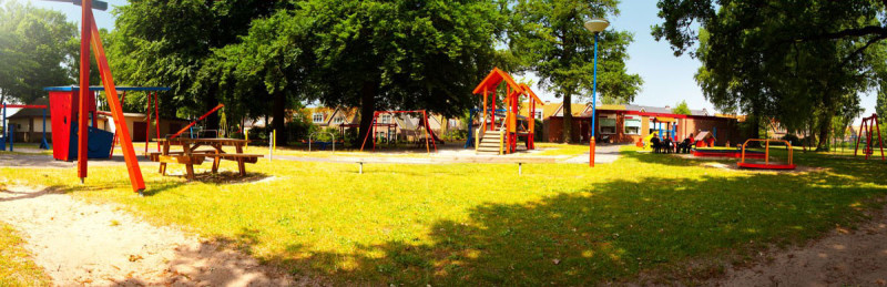 G.J. van Heekstraat 14 Speeltuin Kozakkenpark met speeltuingebouw en kantine.jpg