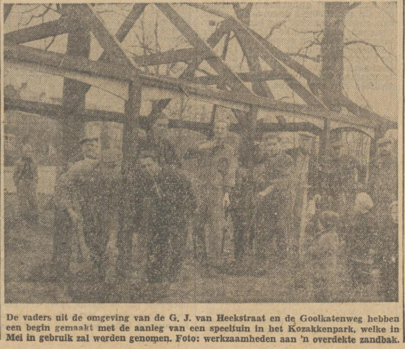 G,J, van Heekstraat 14 aanleg speeltuin Kozakkenpark krantenfoto Tubantia 21-1-1952.jpg