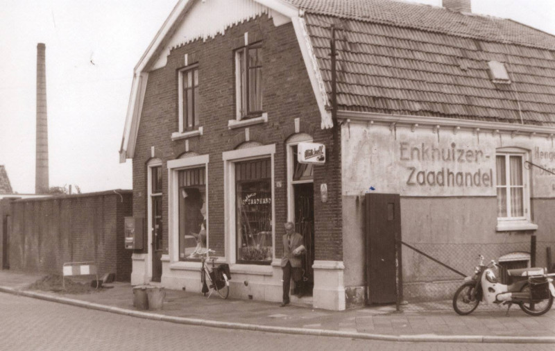 Emmastraat 265-267 Enkhuizer Zaadhandel 1967.jpg