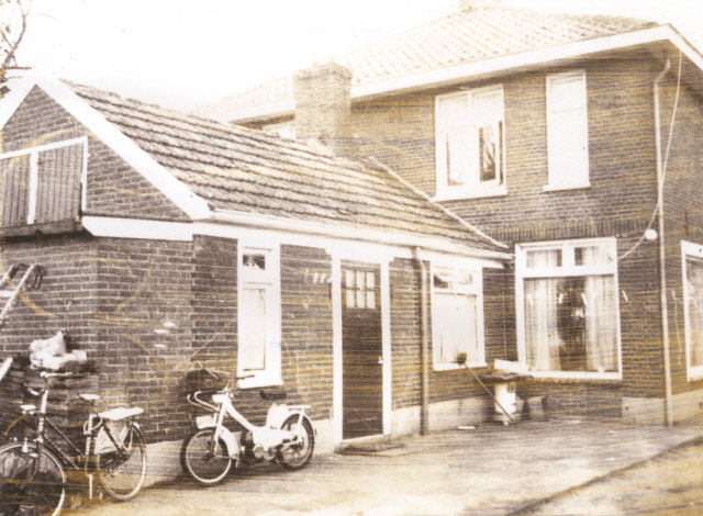 Engerinksweg 255 Woning achterzijde met tuin en uitbouw.jpeg