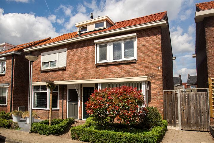 Esdoornstraat 10-12.jpg