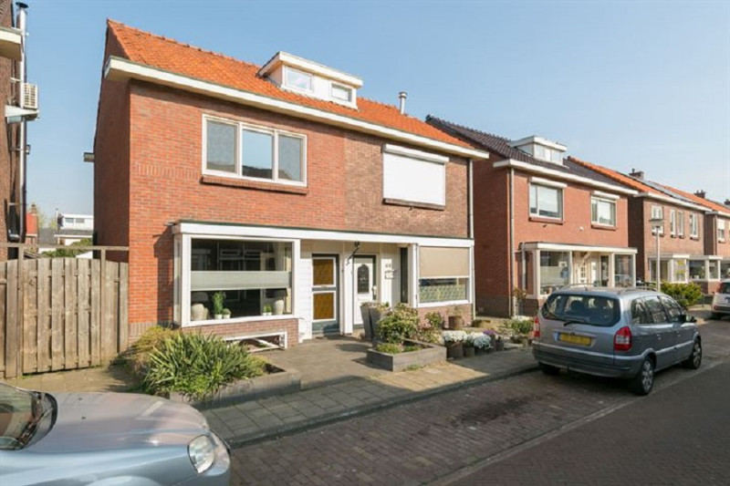Esdoornstraat 42-44-46-48.jpg