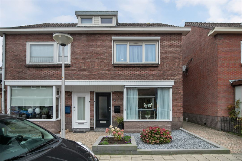Esdoornstraat 58-60.jpg