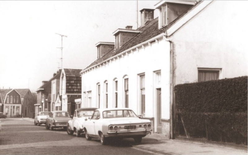 Esstraat 15-21 woningen 1967.jpg