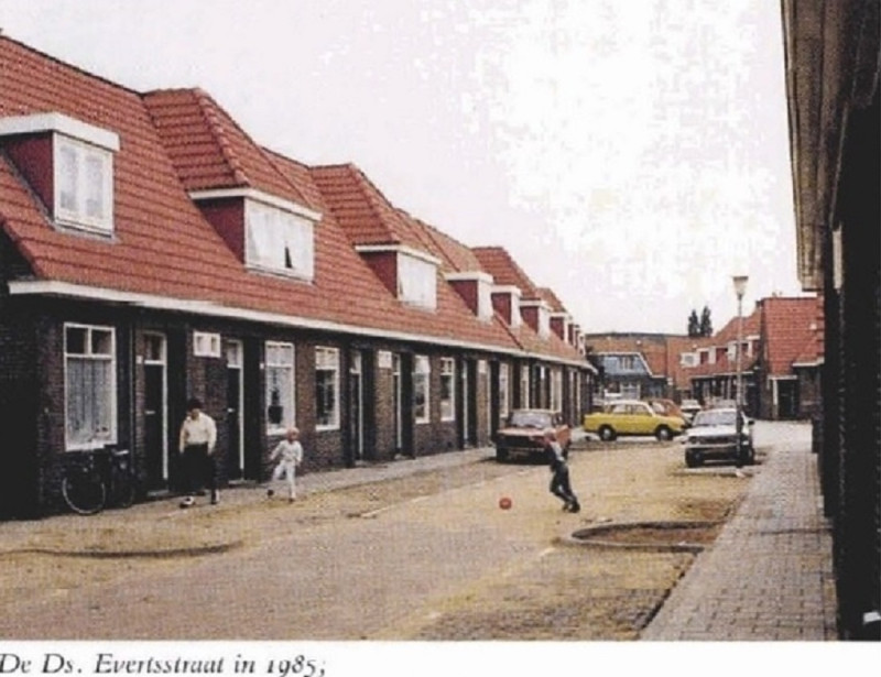 Eversstraat 30-40 links 1985.jpg
