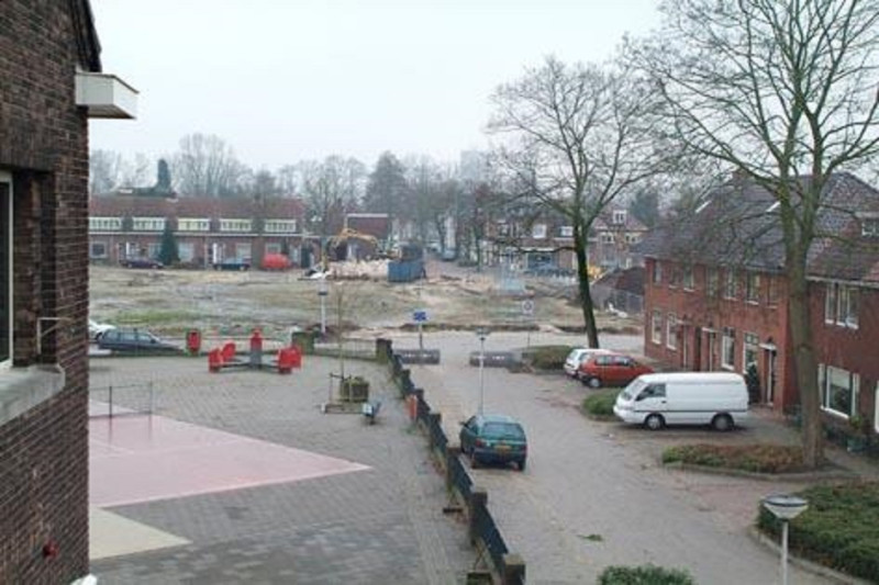 Rozenstraat 107 hoek Violenstraat speeltuin Laares.jpg