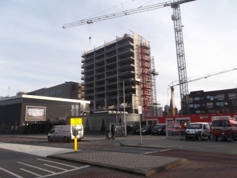 nieuwbouw hotel Willem Wilminkplein vanuit Molenstraat gezien.JPG