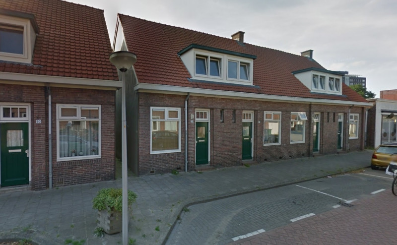 Floresstraat 22-24-26-28 woningen bouwjaar 1930 foto 2017.jpg