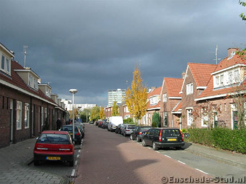 Floresstraat 33-35 rechts.jpg