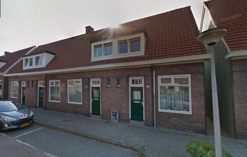 Floresstraat 30-32-34-36 woningen bouwjaar 1930 foto 2017.jpg