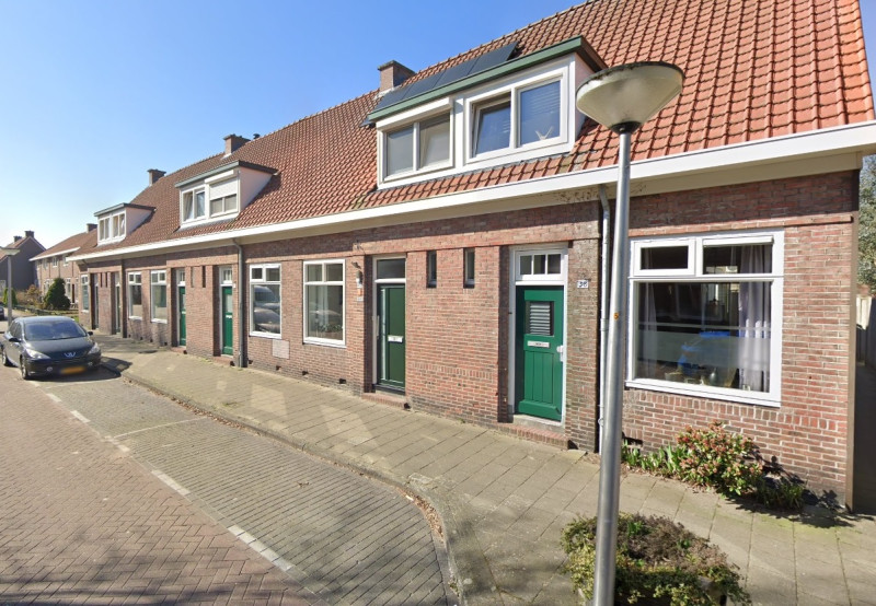 Floresstraat 38-48 woningen bouwjaar 1930 foto 2022.jpg