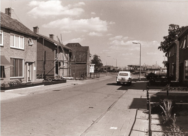 Frederikastraat 23-25 ter hoogte van de Nederlandlaan 1962.jpg