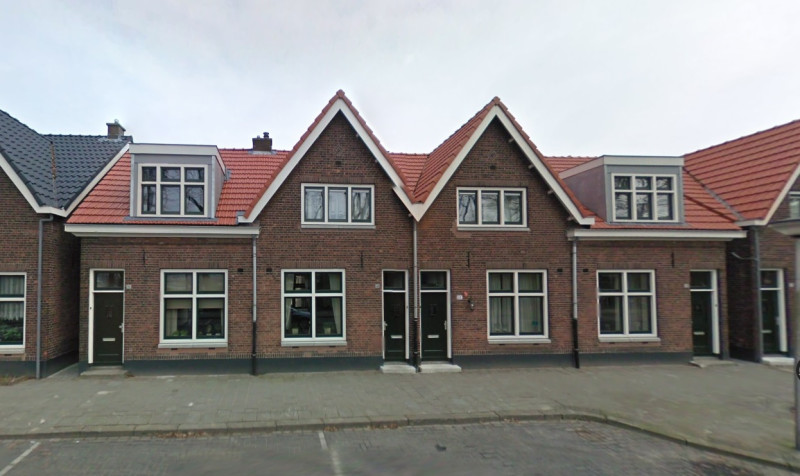 G.J. van Heekstraat 30-32-34-36 woningen bouwjaar 1914 foto 2009.jpg