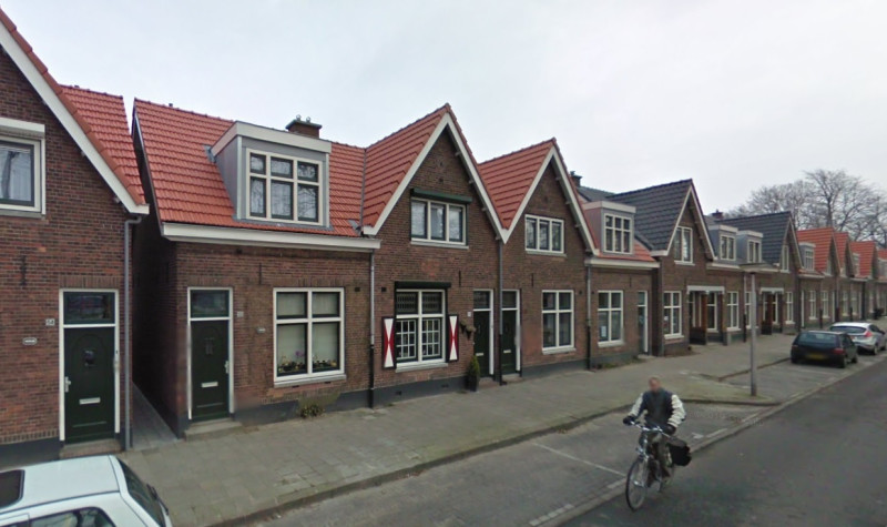 G.J. van Heekstraat 46-48-50-52 woningen bouwjaar 1914 foto 2009.jpg
