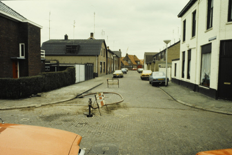 Goormaatdwarsweg 8-12 rechts  woningen jaren 1990.jpeg