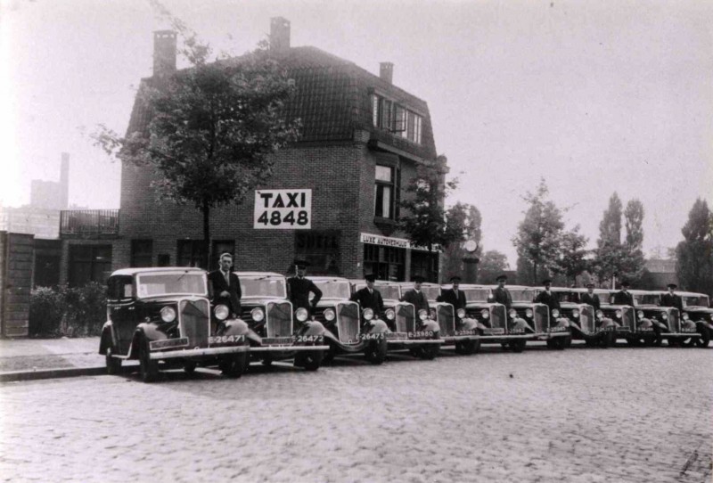 Oliemolensingel taxibedrijf Singertax 1930.jpg