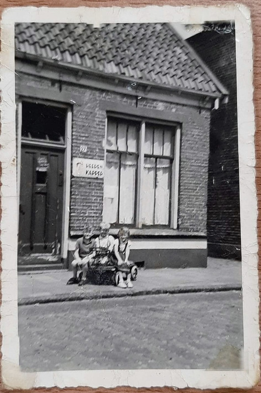 Goormaatdwarsweg 27 herenkapper.jpg