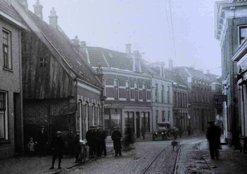 Gronausestraat 19 rechts Elderinkshuis. Incassobank.jpg