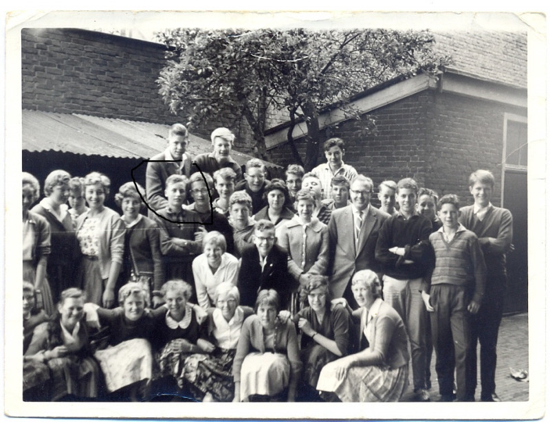 Brinkstraat 4-6 Schoolfoto 2e klas 2e ULO-school  1960 met dhr. Würsten klasseleraar.jpg