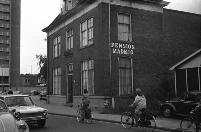 Gronausestraat 48 hoek Lipperkerkstraat Pension Madejo.jpg