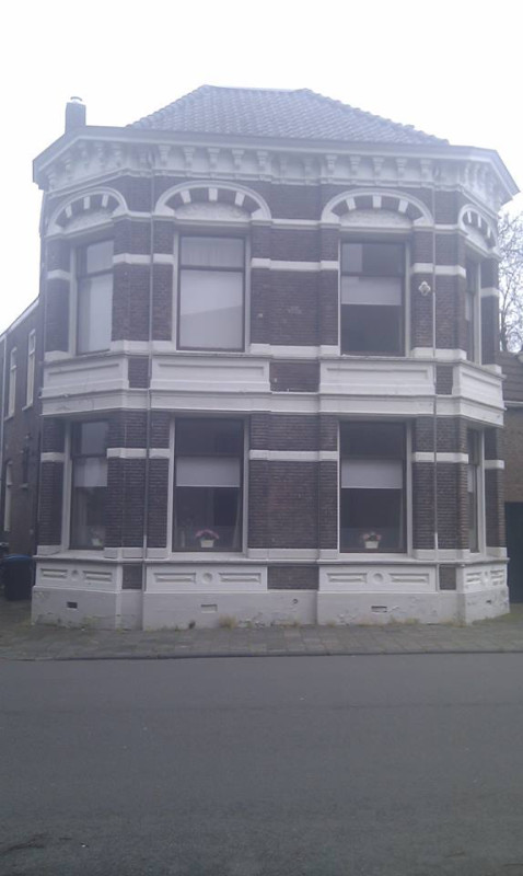 Espoortstraat 175 vroeger Gronausestraat 83 pand bouwjaar 1894.jpg