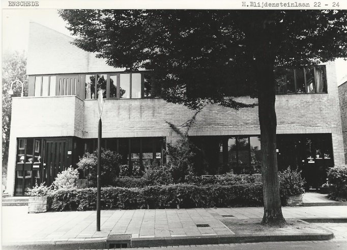 H.B. Blijdensteinlaan 22-24 woonhuis bouwjaar 1921 foto 21-5-1980.jpg