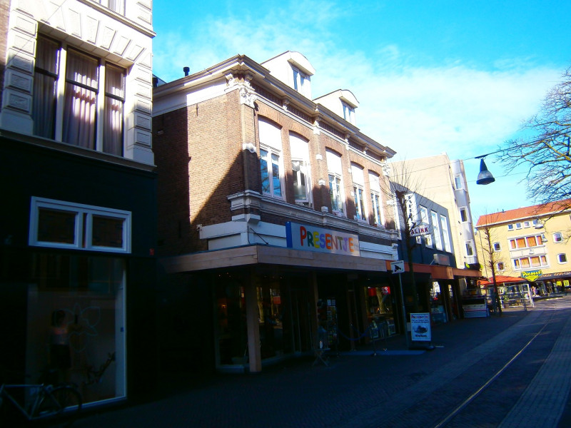 Korte Haaksbergerstraat 14 vroeger winkel Overduin.JPG