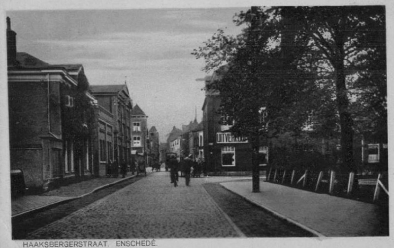Haaksbergerstraat 48-50 links De Nijverheid.jpg