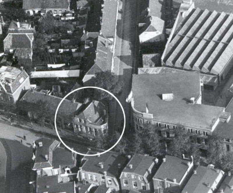 Haaksbergerstraat 63 hoek Koningstraat Cafe Klaaskate luchtfoto.jpg