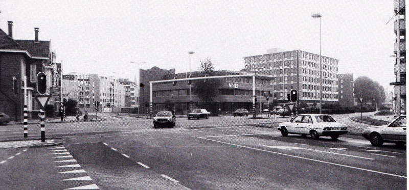 Haaksbergerstraat 68 links hoek Ripperdastraat en Boulevard 1986.jpg