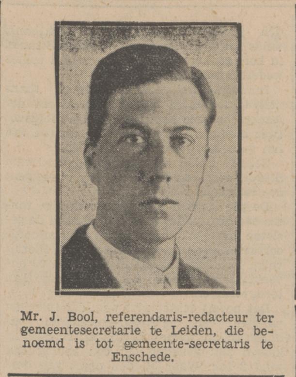 Mr. J. Bool gemeentesecretaris Enschede krantenbericht Prov. Oveijsseksche Courant 11-3-1936b.jpg
