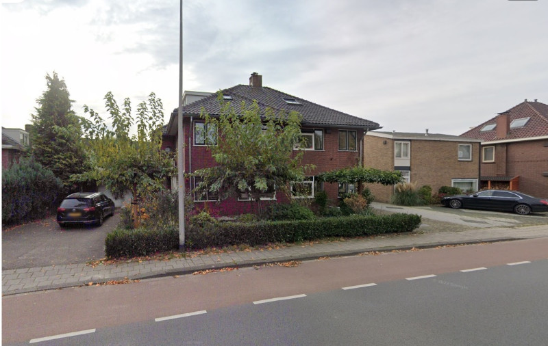 Haaksbergerstraat 341-343-345 vroeger 297-299-301.jpg
