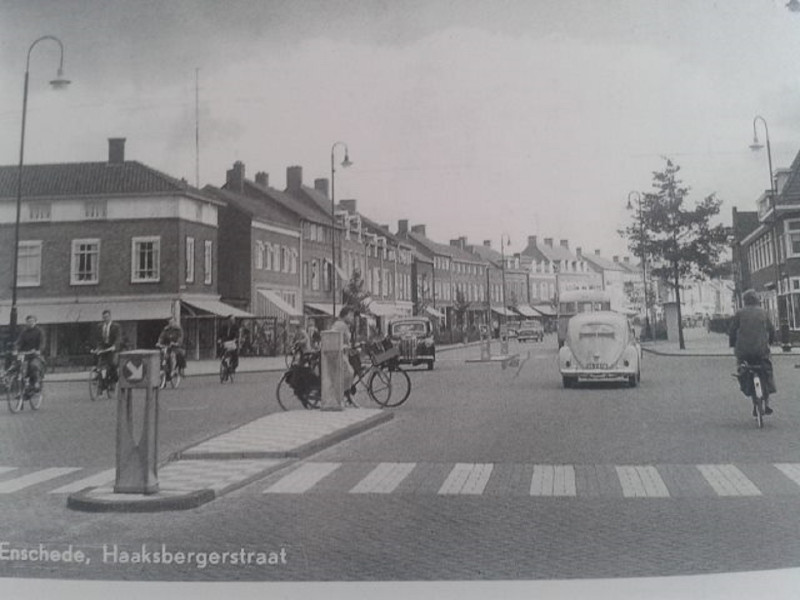 Haaksbergerstraat 362-368 kruispunt Pathmossingel Getfertsingel.jpg