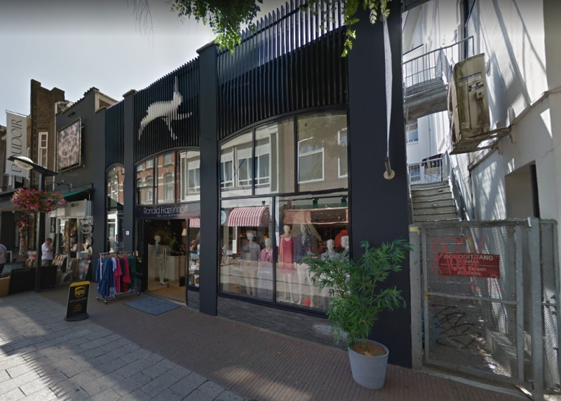 Haverstraatpassage 39 en 41 kledingzaak Ronald Hazenhoff.jpg