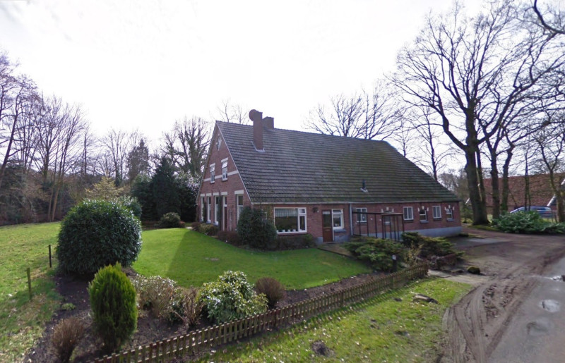 Helmerstraat 241 boerderij bouwjaar 1922 foto 2009.jpg
