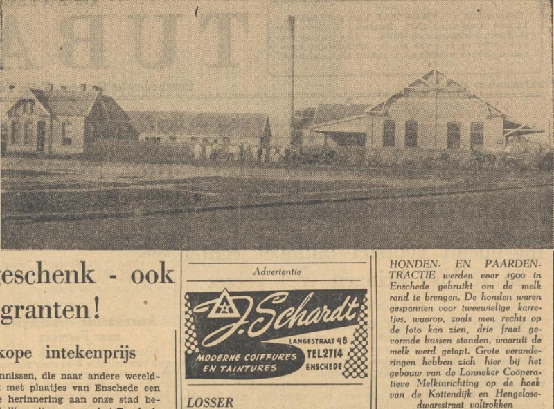 Hengelosedwarsstraat 41-69 hoek Kottenijk Lonneker Coöperatieve Melkinrichting vorr 1900 krantenfoto Tubantia 31-7-1954.jpg