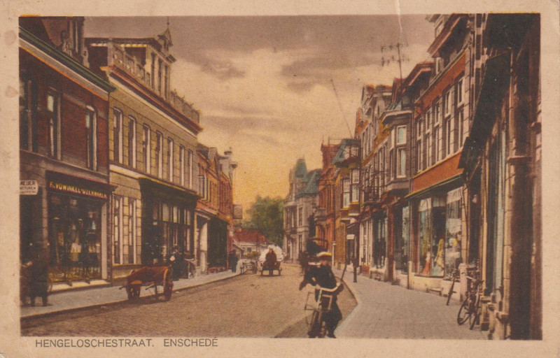 Hengelosestraat 31-33 links foto 1924 nu Korte Hengelosestraat.jpeg