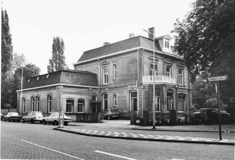 Hengelosestraat 42 villa van Delden.jpg