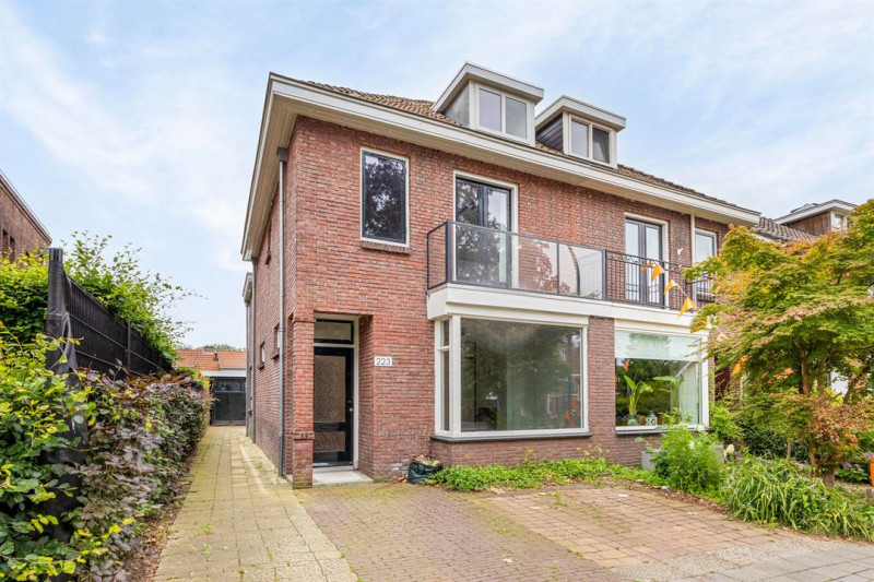 Hengelosestraat 223-225 panden bouwjaar 1928.jpg