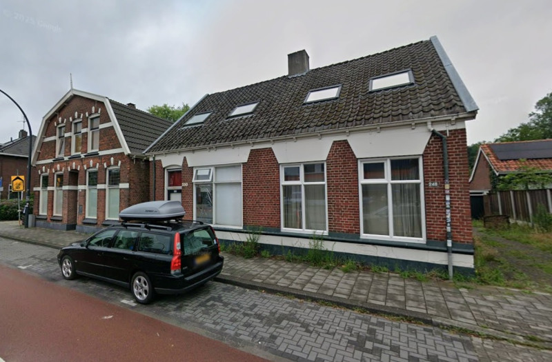 Hengelosestraat 248-250 woningen bouwjaar 1901 foto 2025.jpg