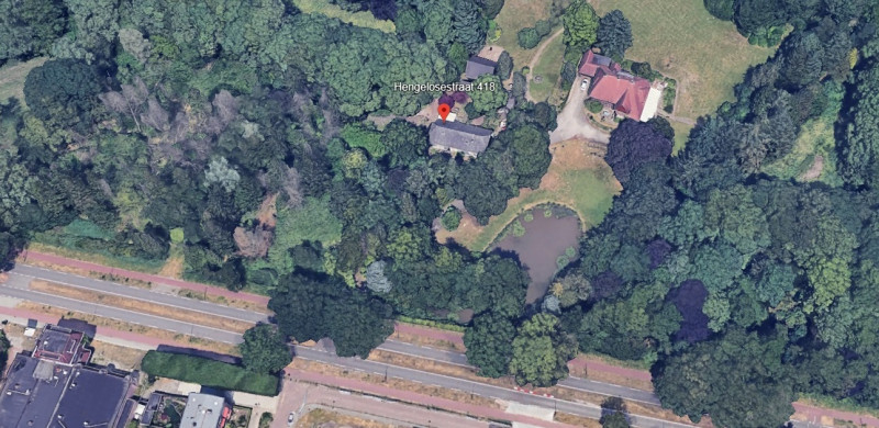 Hengelosestraat 416-418 foto Google Earth 24-6-2023.jpg