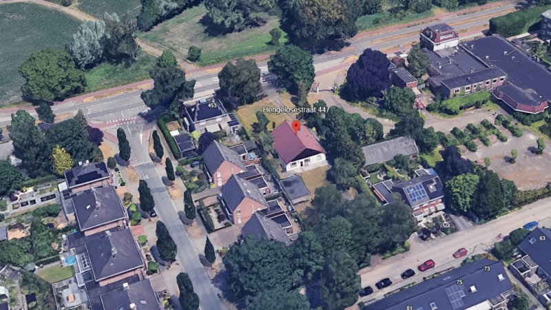 Hengelosestraat 447 voormalige boerderij bouwjaar 1911 foto Google Earth 2023.jpg