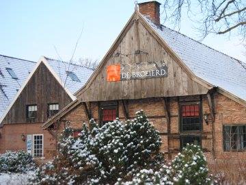 Hengelosestraat 725 Hotel De Broeierd(3).jpg