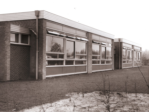 Herfstweg 25 Sint Fransiscusschool voor woonwagenkinderen (2).jpeg