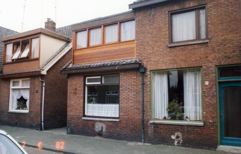 Herman van Hoevellstraat 13-15.jpg