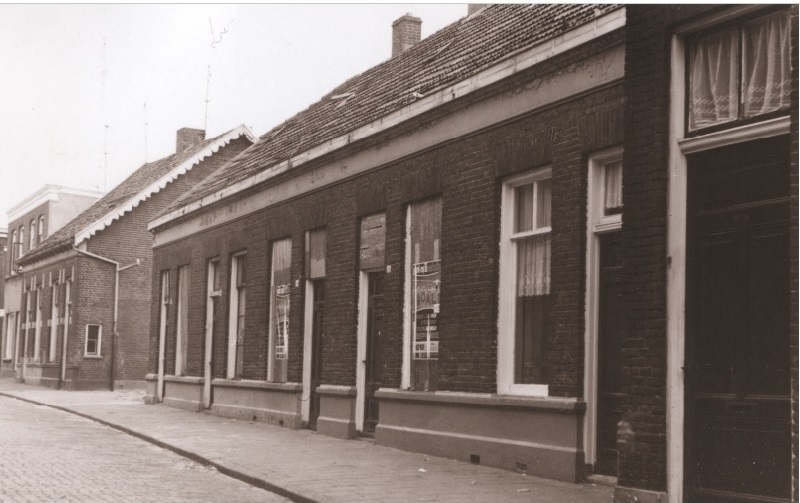 Hoge Bothofstraat 22-34 voorzijde woningen 1967.jpg